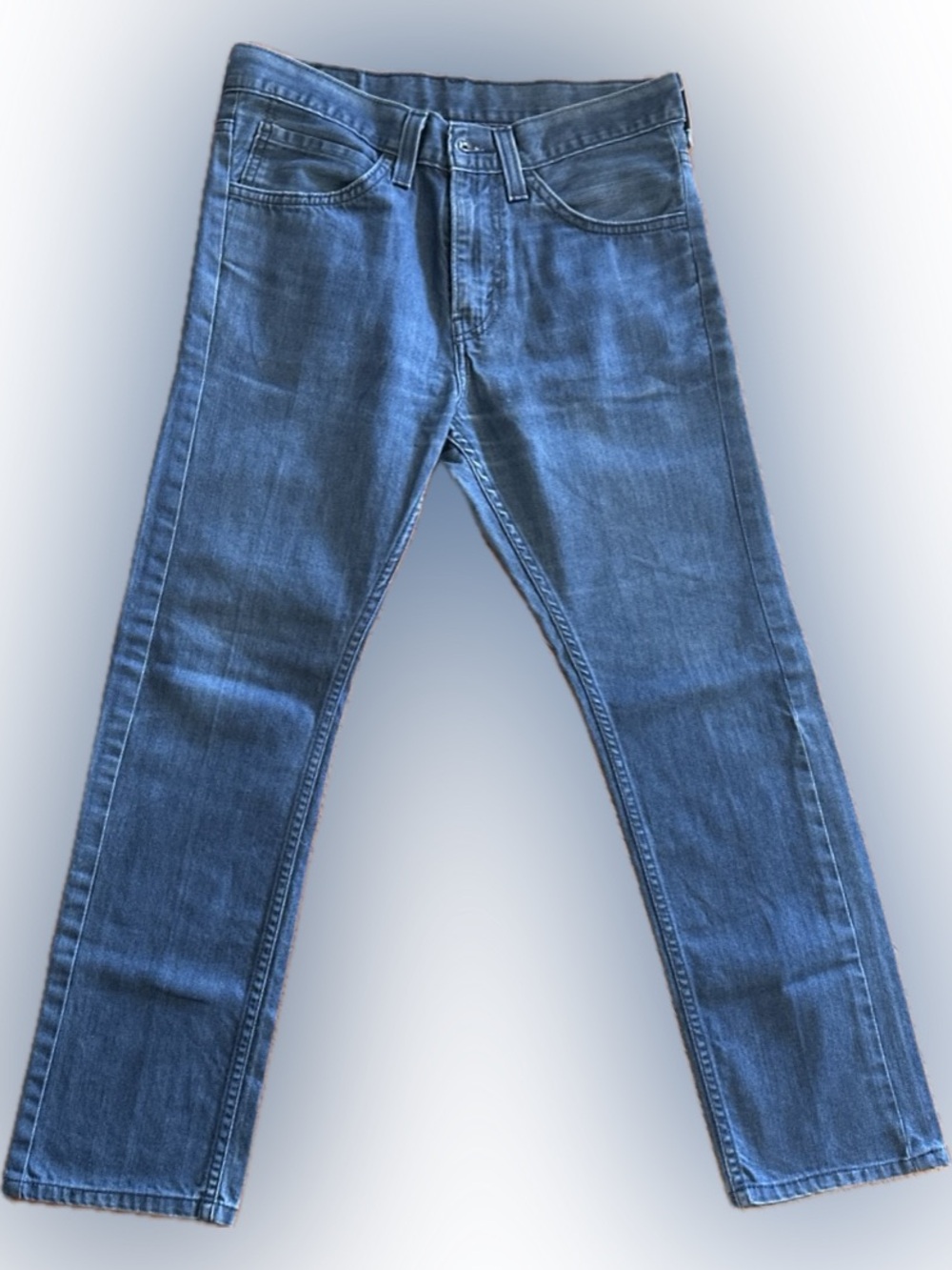 Levi's Straight-Leg Jeans - Medium Blue
